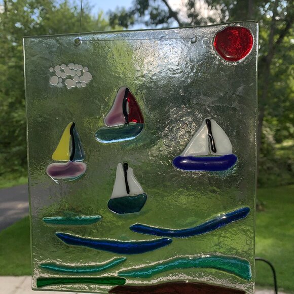 #6634 FUSED GLASS SAIL BOAT  SAIL BOAT SUN CATCHER - Picture 8 of 10